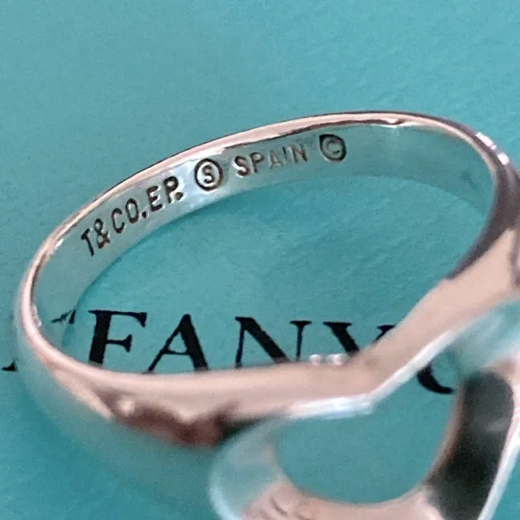 Tiffany & Co. Elsa Peretti Open Heart Ring - Picture 5 of 7